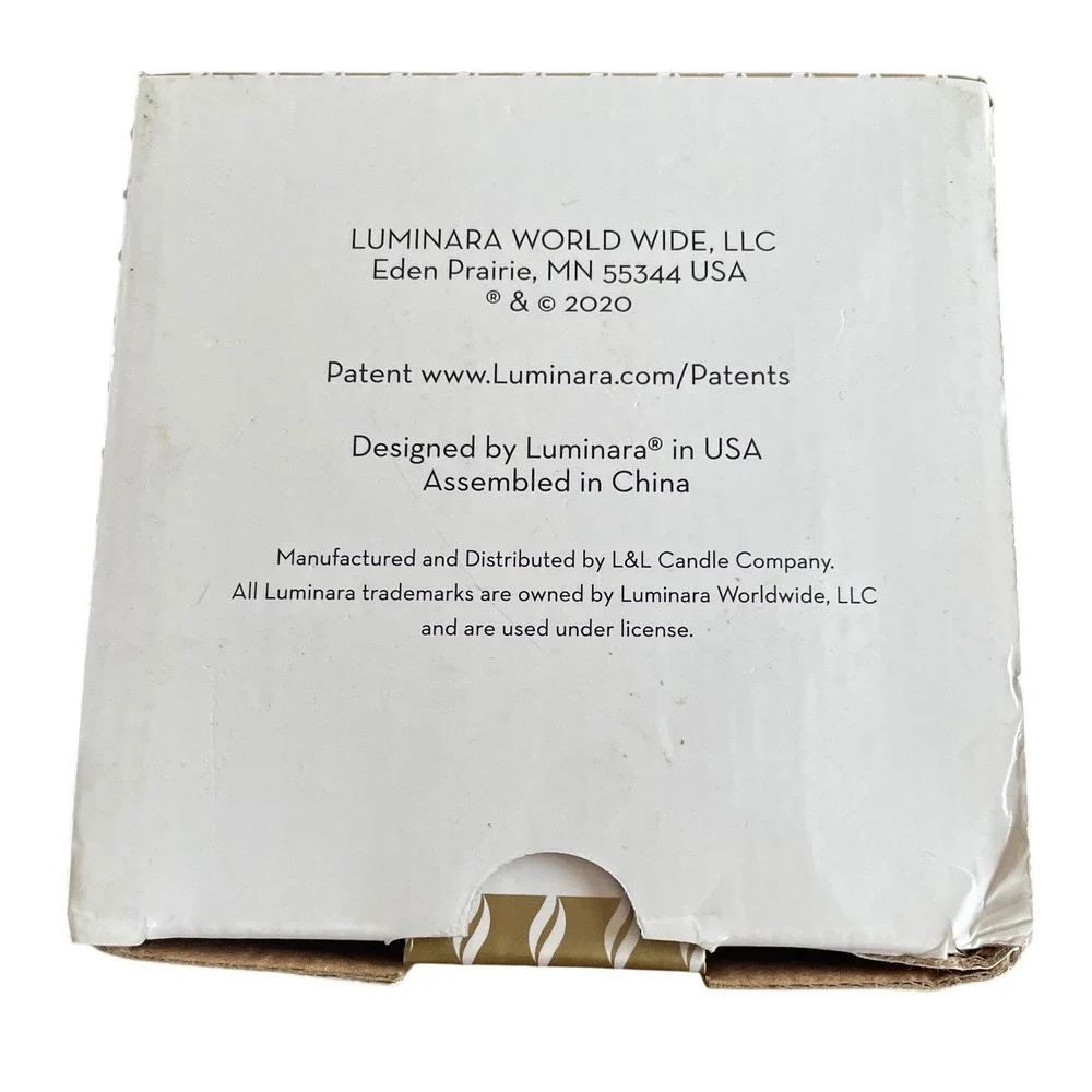 Luminara Blue Flameless Pillar Candle Real Flame Effect Timer LU5401 3x5